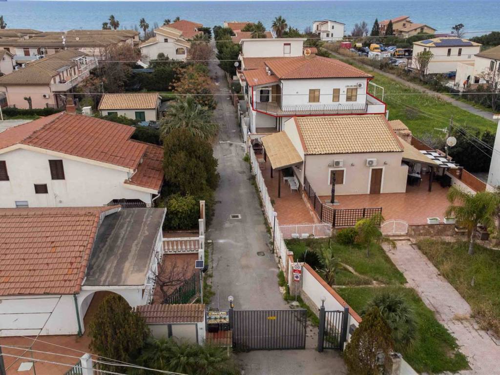Appartamento a Campofelice di roccella - Foto 2