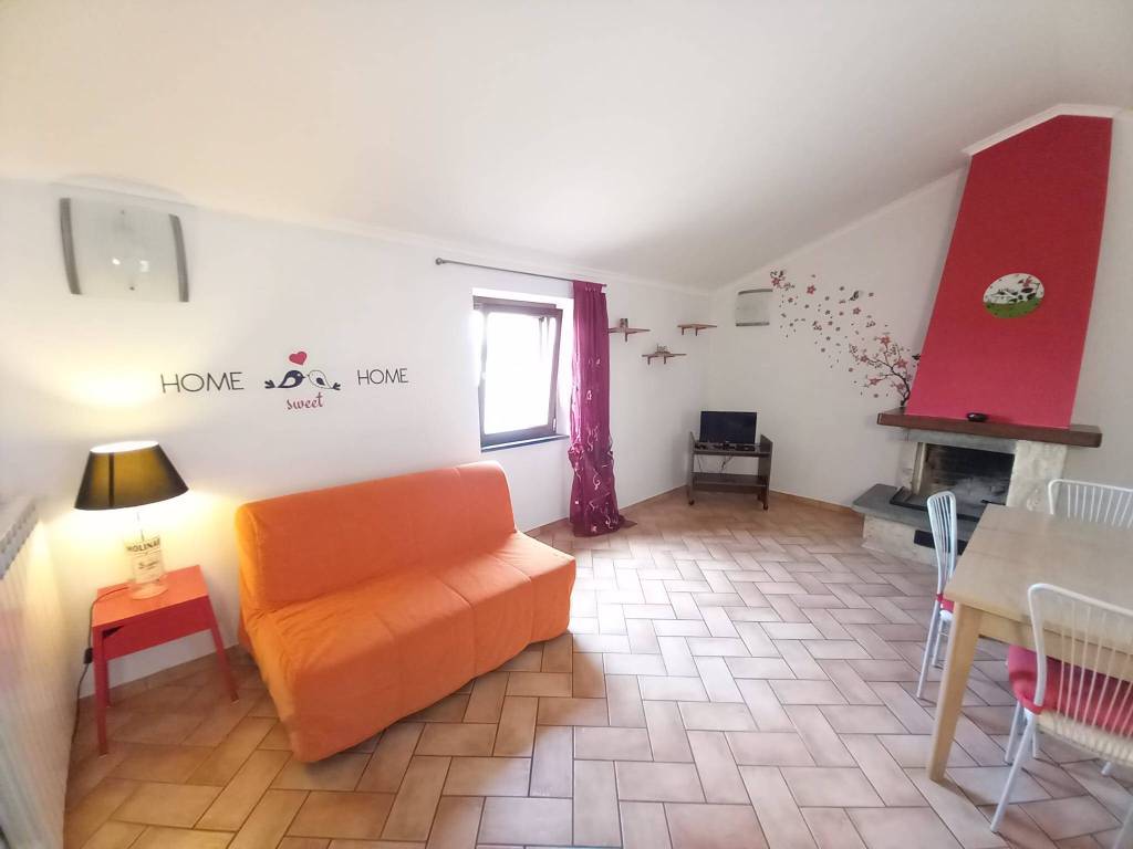 Appartamento a Capodimonte in Via dell'Orologio, 44 - Foto 2
