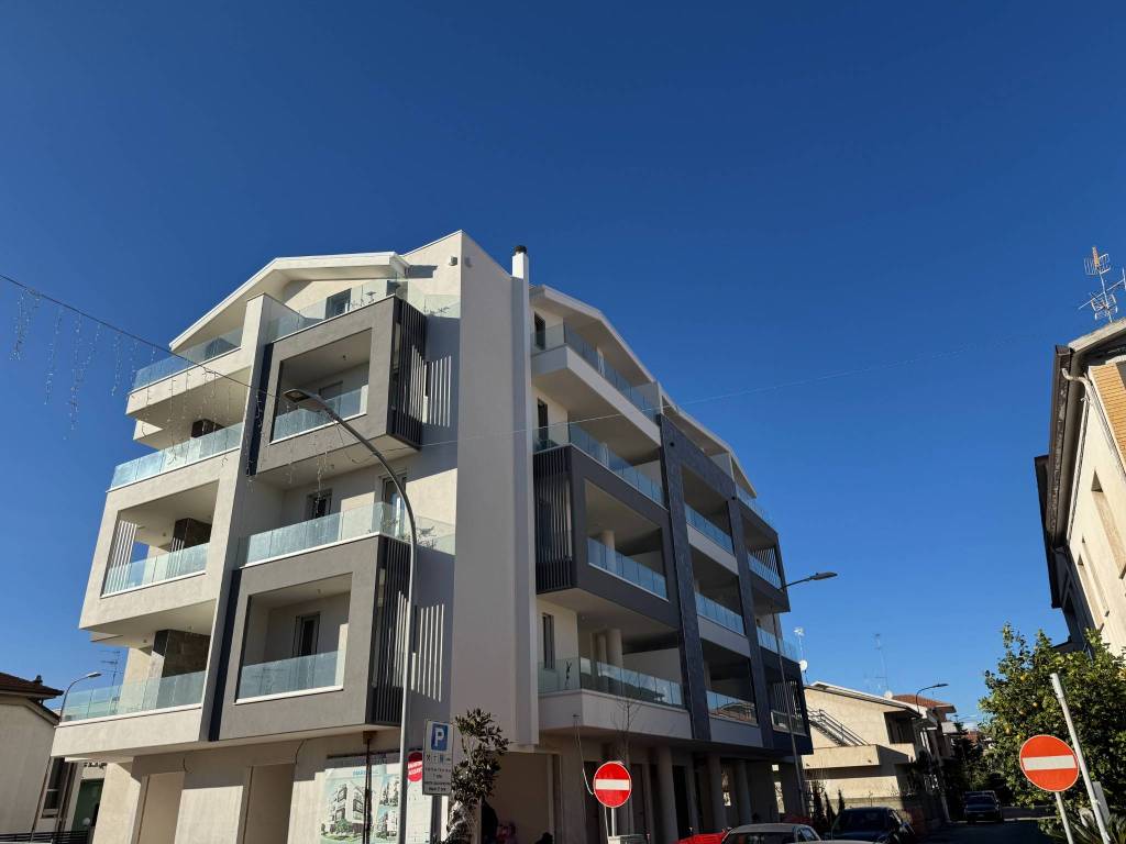 Appartamento a Tortoreto in Via Guglielmo Pepe, 62 - Foto 4