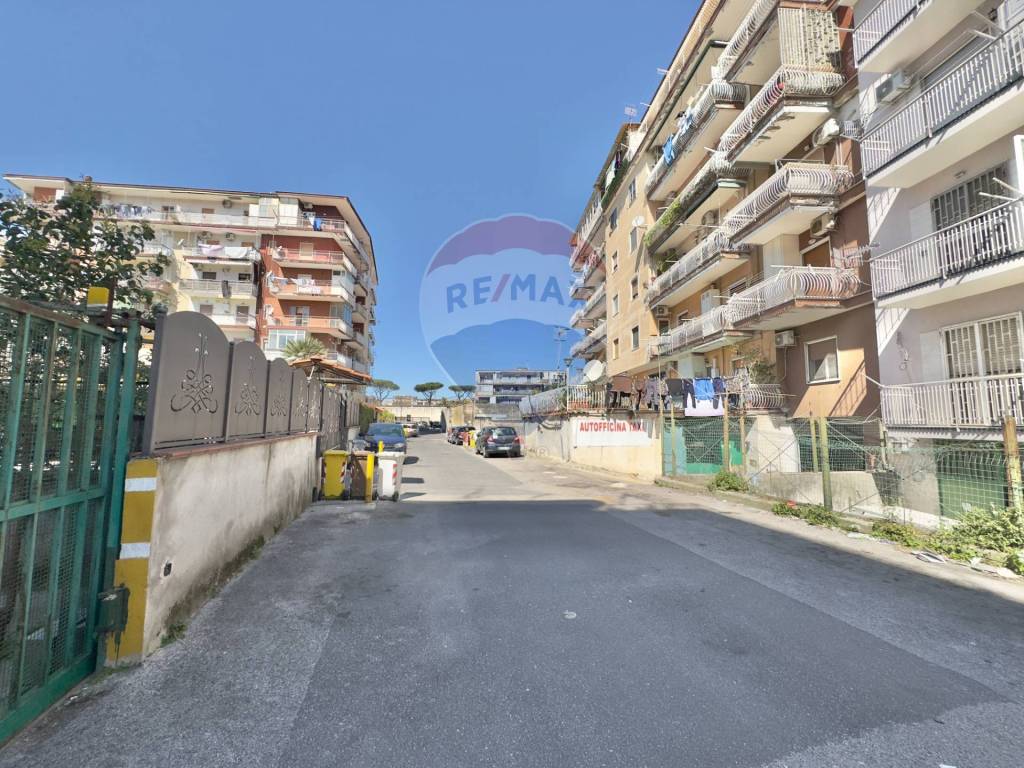 Appartamento a Napoli in Via Vicinale Campanile, 128 - Foto 2
