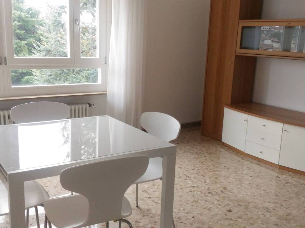 Appartamento a Udine in Via Leonardo Andervolti, 9 - Foto 2