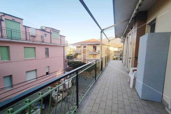 Appartamento a Loano in Via Gaetano Donizetti, 13 - Foto 2