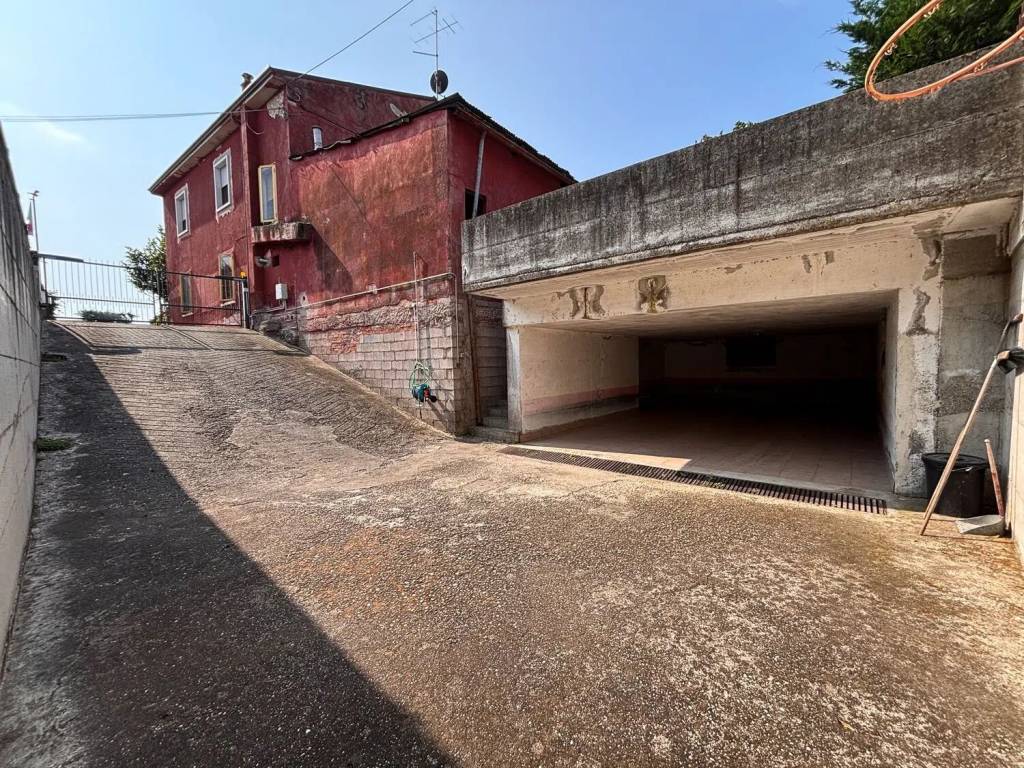 Villa a Verona in Via Gardesane - Foto 4