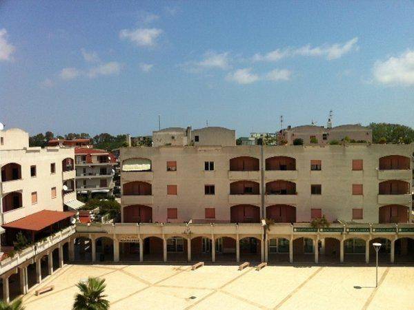 Appartamento a Caulonia in Largo Castelvetere, 37 - Foto 2