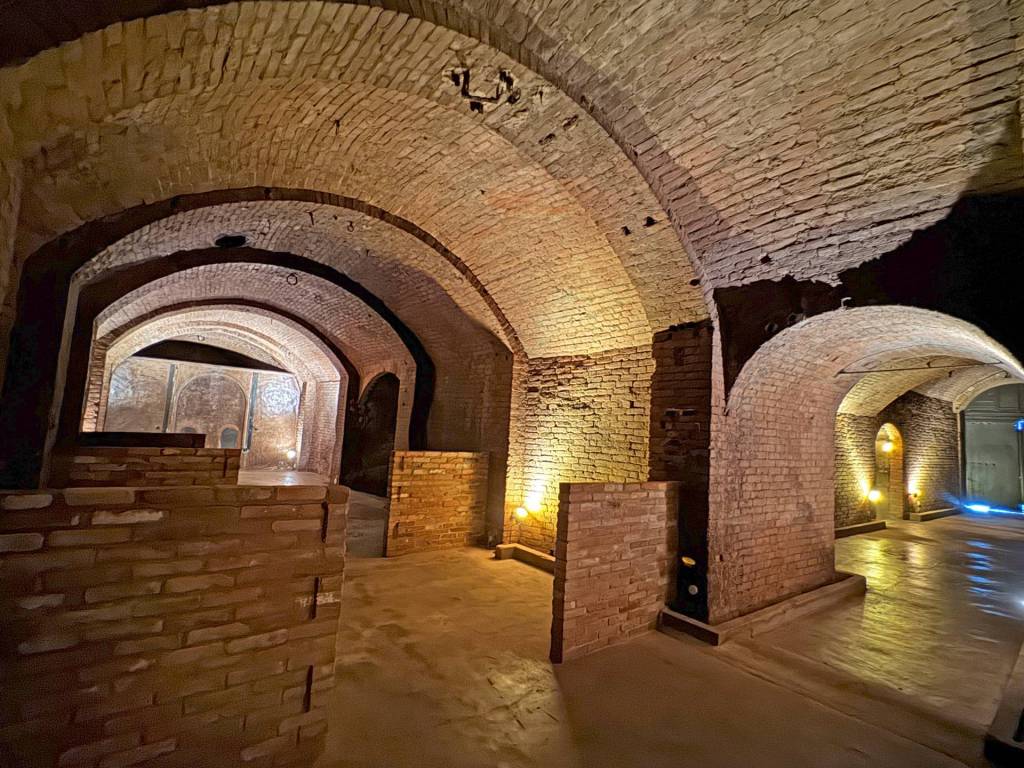 Palazzo / stabile a Canelli in Via Fratelli Cairoli - Foto 3