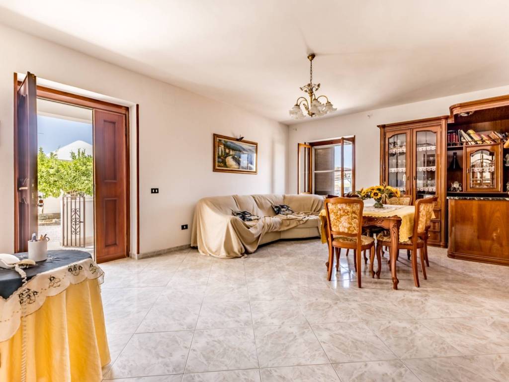 Villa a Pontinia in Strada Migliara 52 Destra, 432 - Foto 2