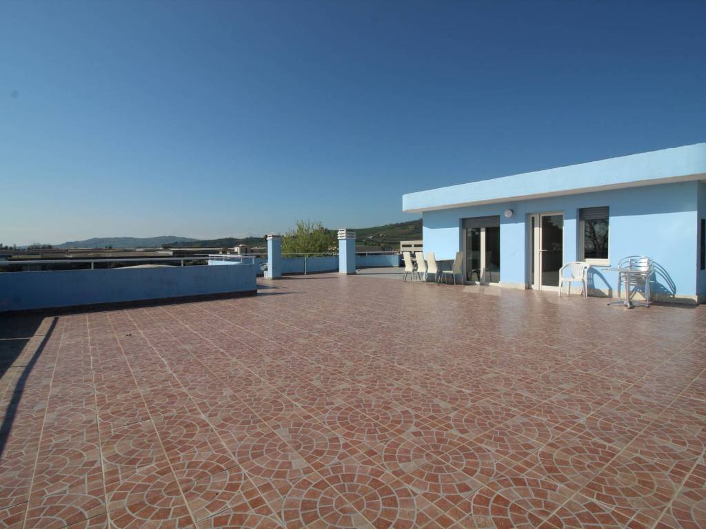 Appartamento a Martinsicuro in Via Del Lavoro, 4 - Foto 2