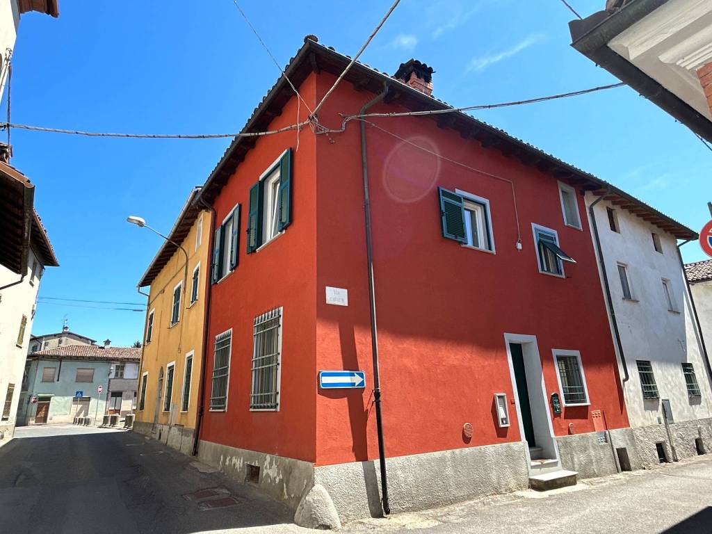 Casa indipendente a Pasturana in Via Camillo Benso di Cavour, 2 - Foto 2