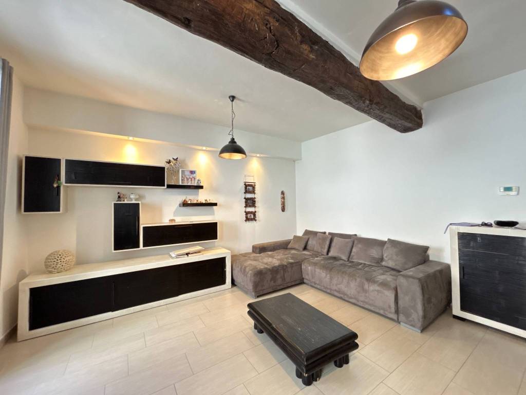 Casa indipendente a Pasturana in Via Camillo Benso di Cavour, 2 - Foto 5