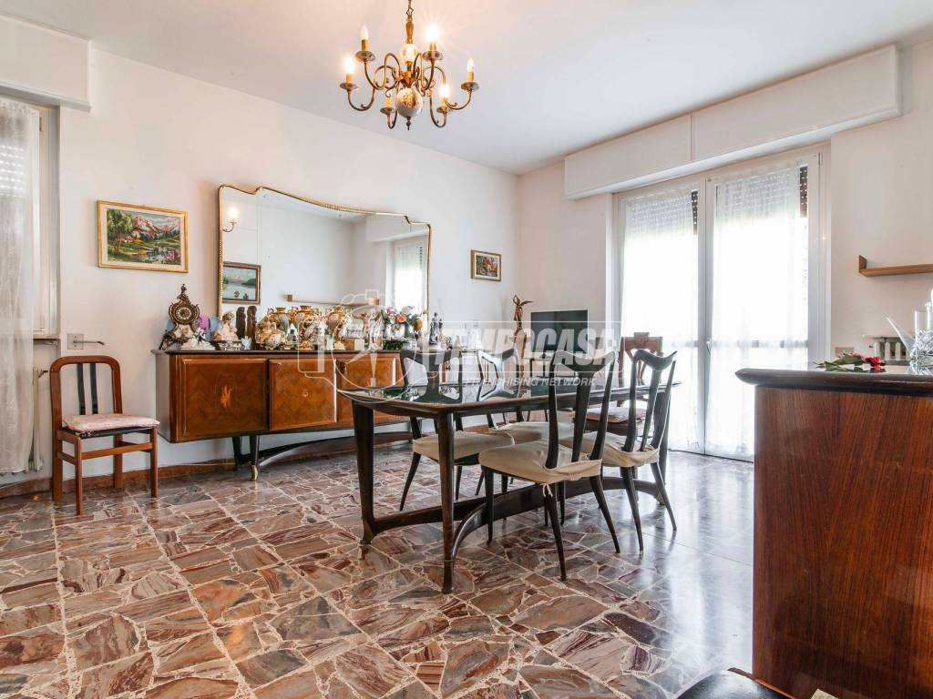 Villa a Marnate in Via Olona 97 - Foto 2