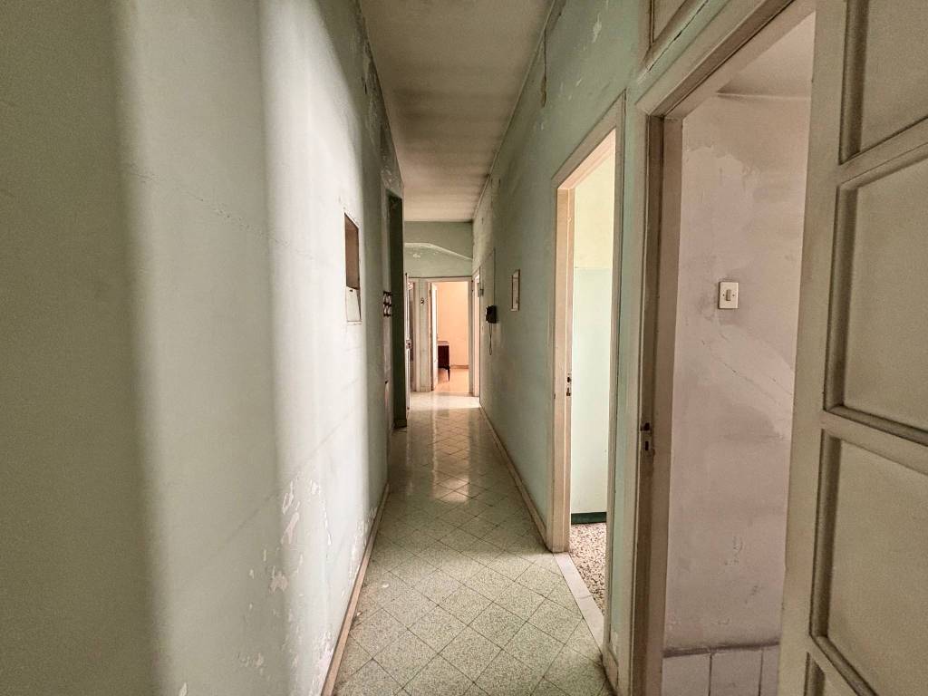 Appartamento a Salerno in Via Generale Giuseppe Natella, 7 - Foto 4