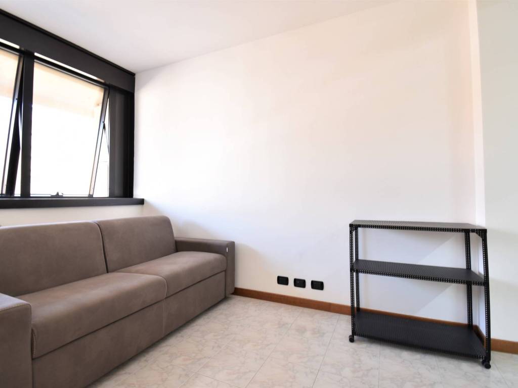 Appartamento a Verona in Via Gino Bozzini, 9 - Foto 4