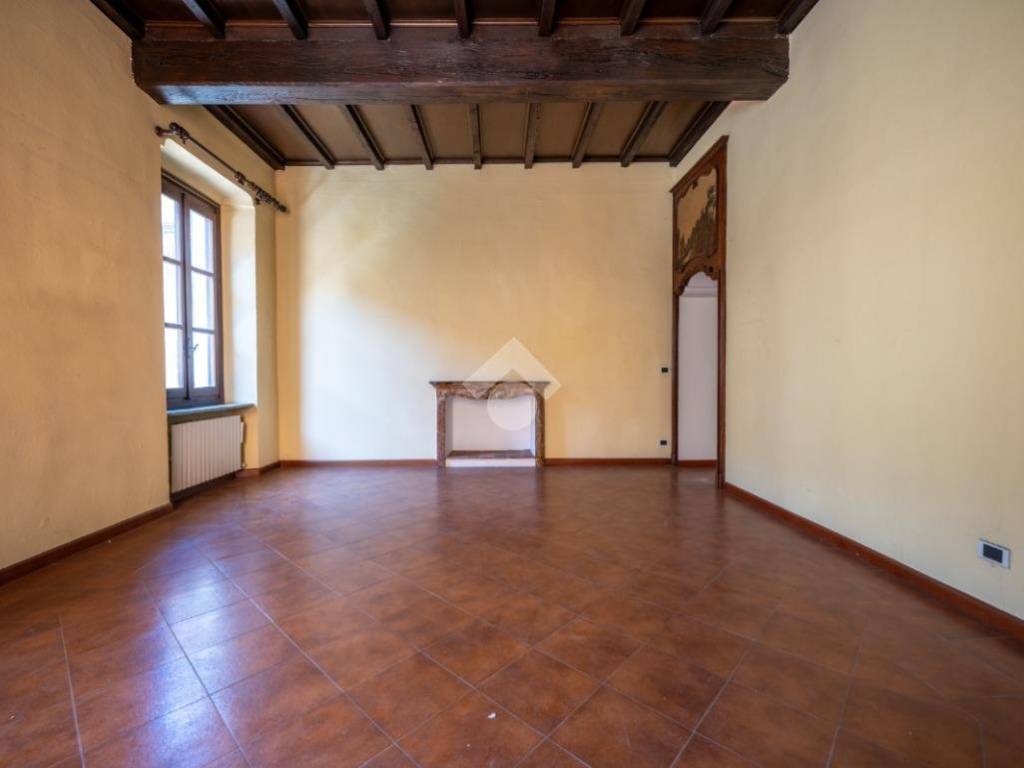 Appartamento a Saluzzo in Via palazzo di città, 35 - Foto 4