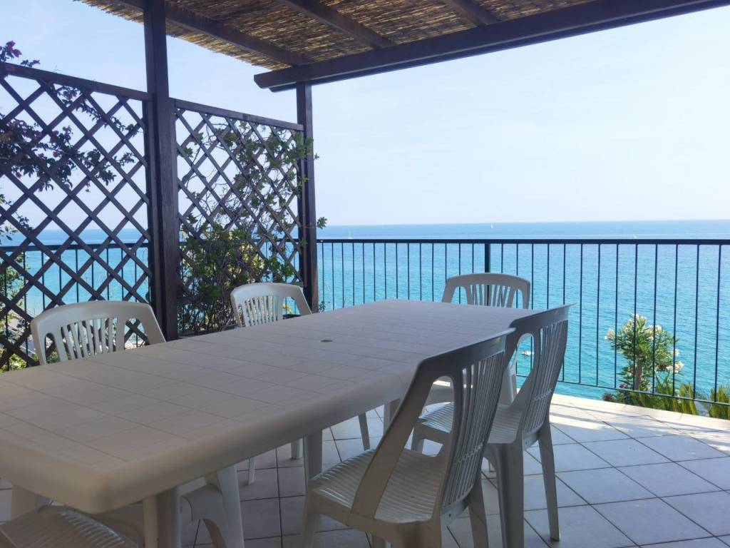 Appartamento a Borgio verezzi in Via della Cornice, 64 - Foto 2