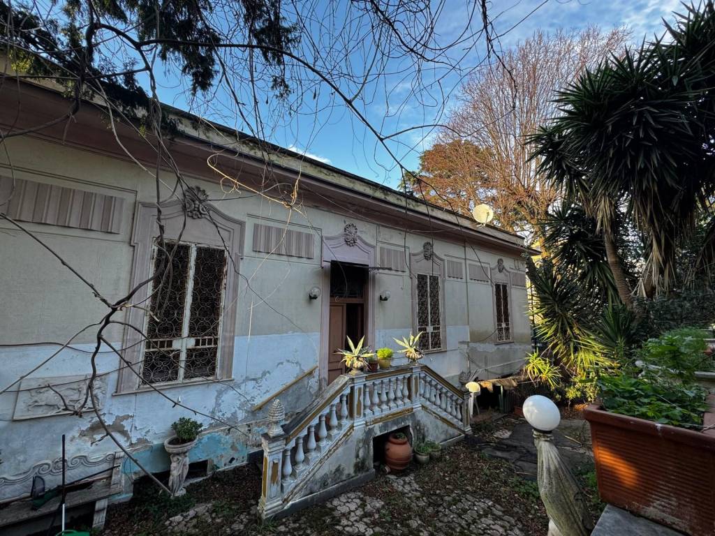 Villa a Napoli in Via Giuseppe Bonito - Foto 2