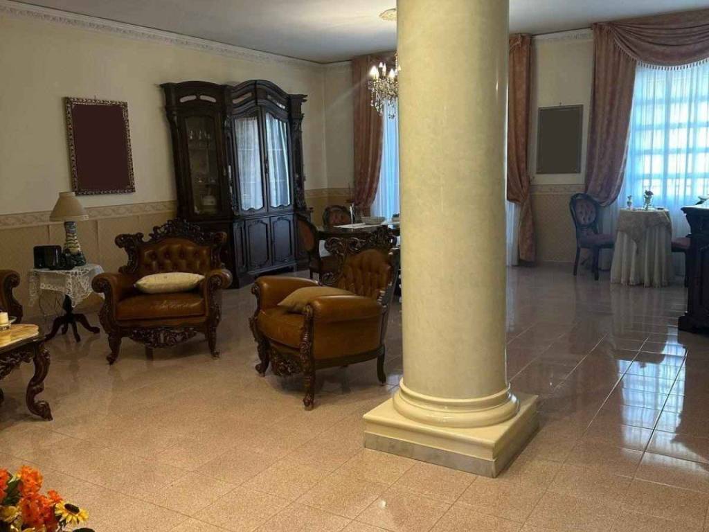 Palazzo / stabile a Casavatore - Foto 3