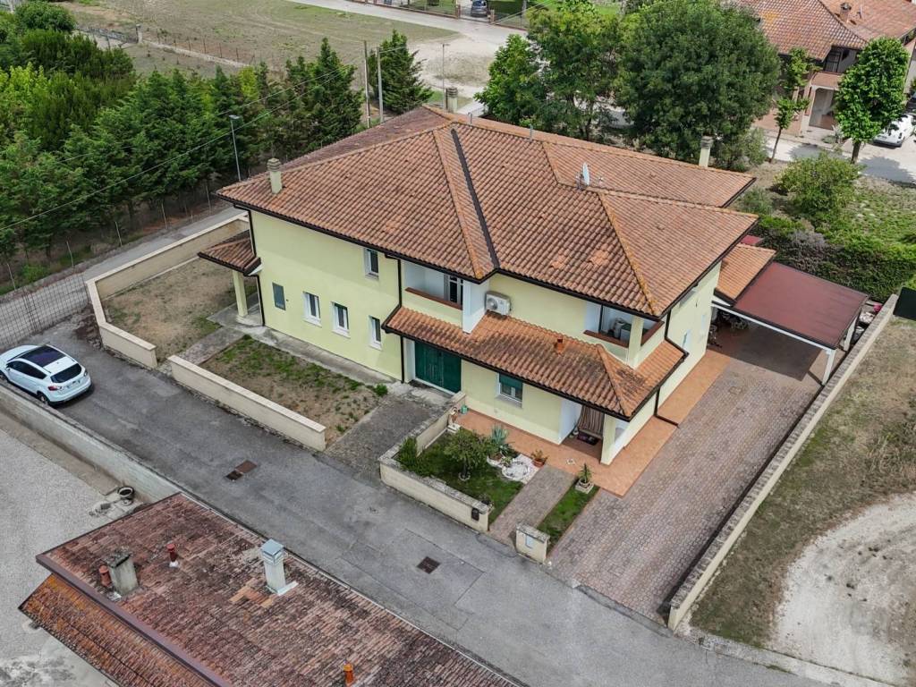 Villetta a schiera a Codigoro in Via Pontelangorino Centro - Foto 2