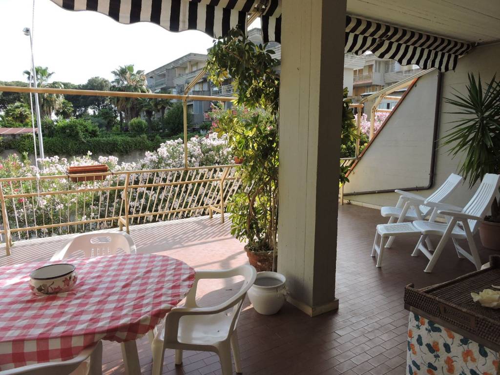 Appartamento a Follonica in Via dei Pini - Foto 3