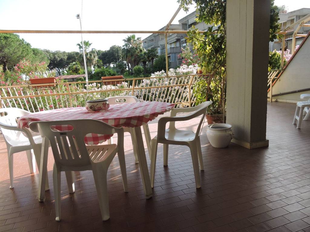Appartamento a Follonica in Via dei Pini - Foto 4