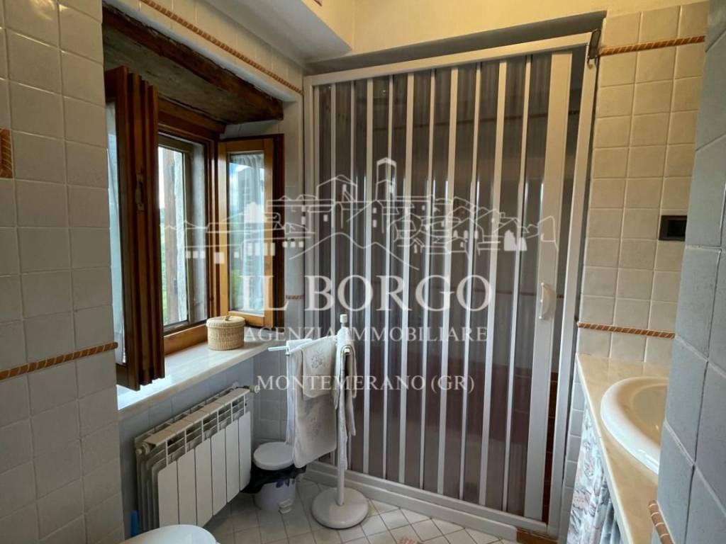 Casa indipendente a Semproniano in Via del Roccone - Foto 2