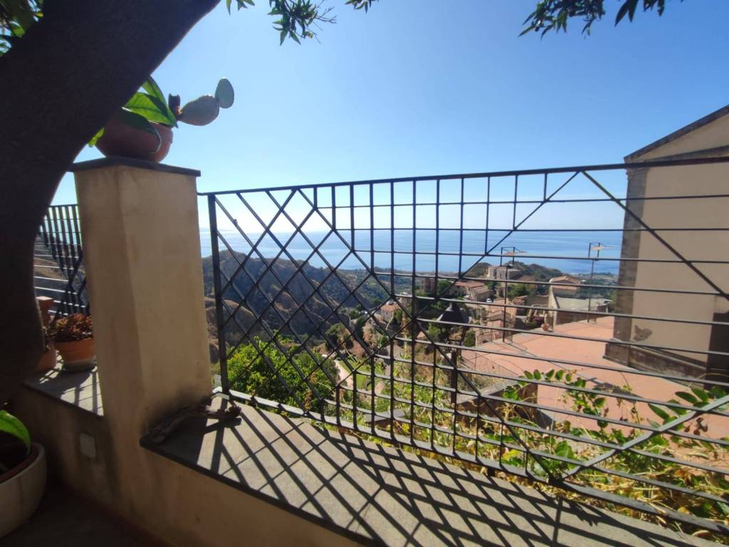 Appartamento a Savoca in Via Chiesa Madre - Foto 3