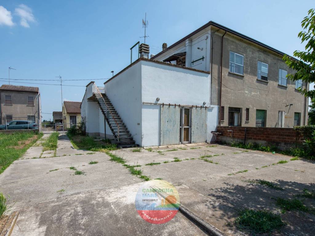 Villa a Codigoro in Via 1 Maggio - Foto 4