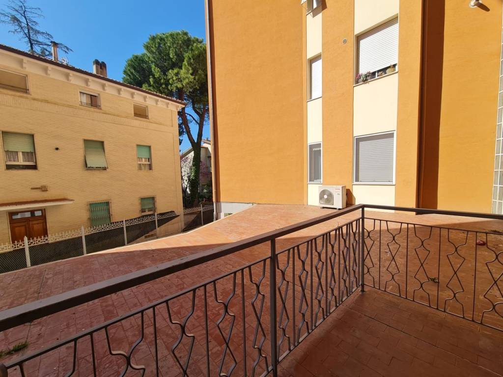 Appartamento a Jesi in Via Raffaello Sanzio - Foto 5
