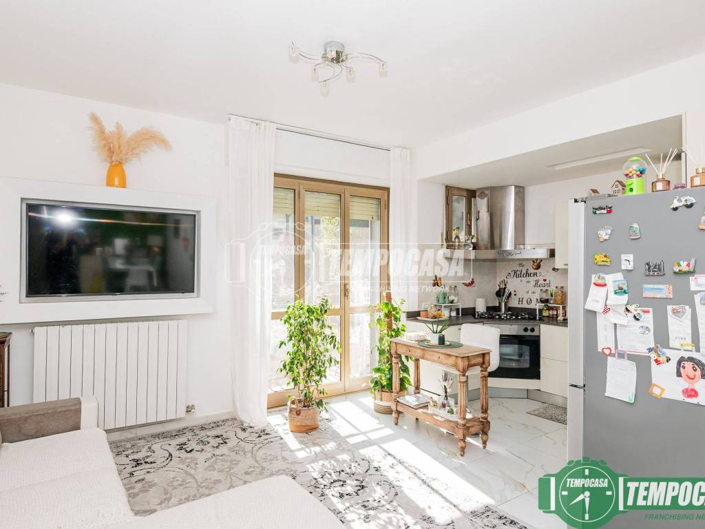 Appartamento a Caselle lurani in Via Kennedy 4 - Foto 3