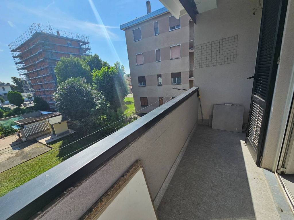 Appartamento a Origgio in Via Alessandro Ottolini, 15 - Foto 5