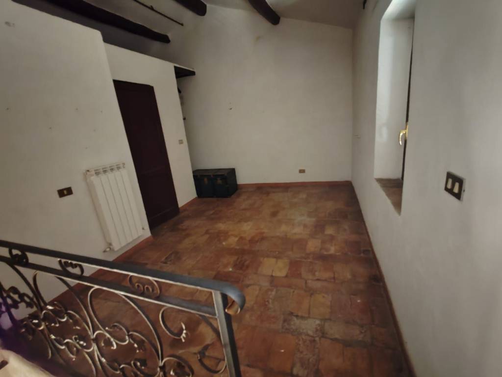 Appartamento a Caprarola in Via Sant'Antonio - Foto 4