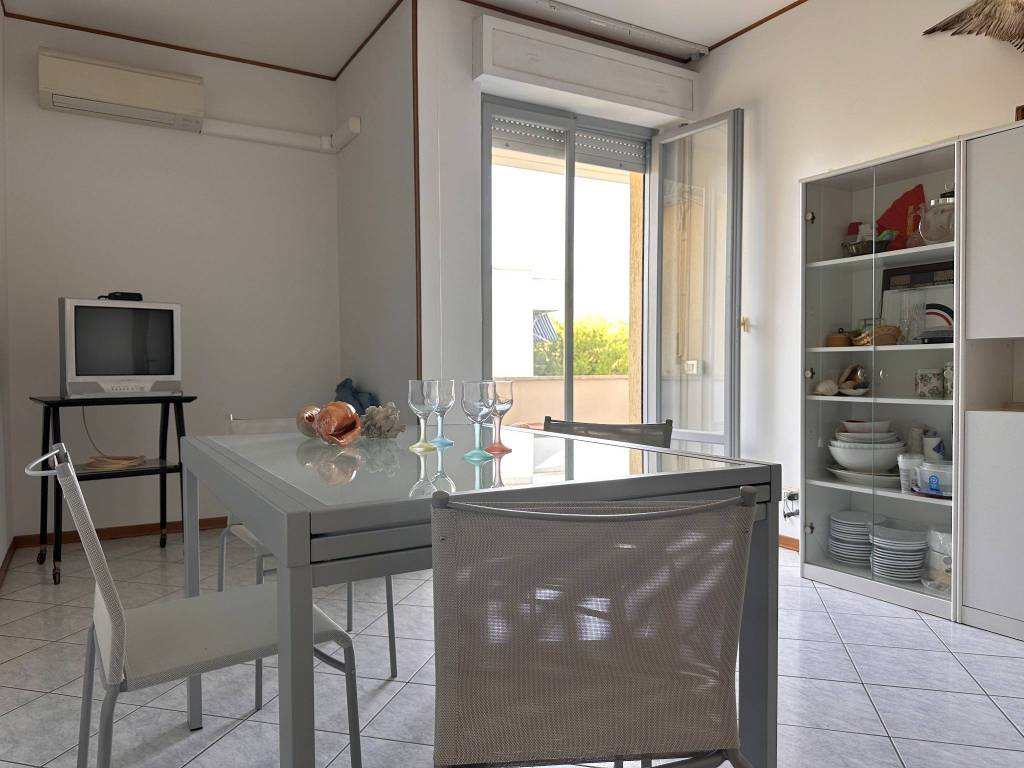 Appartamento a Martinsicuro in Lungomare Italia, 14 - Foto 3