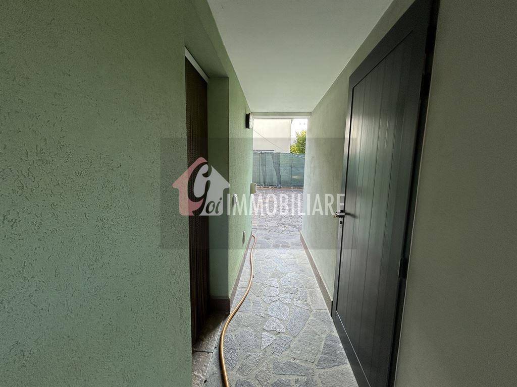 Villa a Rivarolo mantovano in VIALE MANFREDINI, 1 - Foto 5