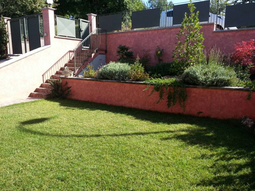 Villa a Ceccano in Via Colle Antico, 34 - Foto 2