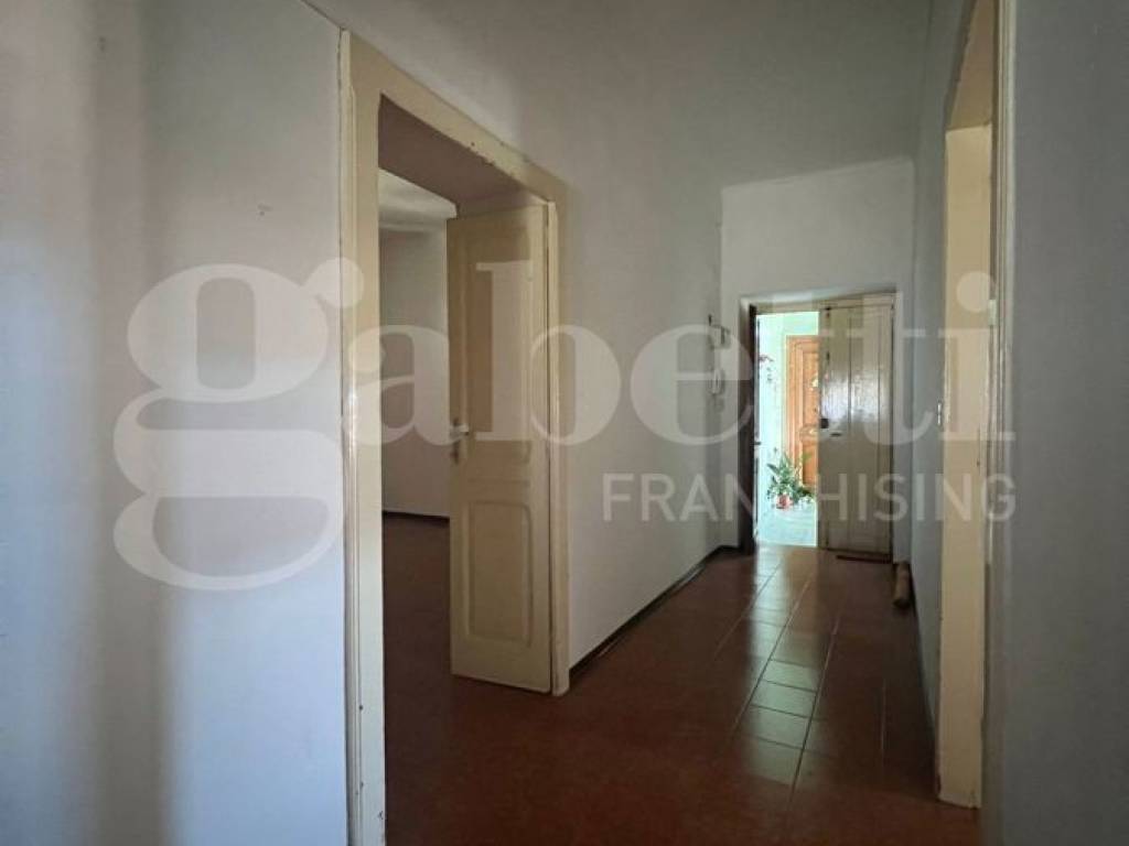 Appartamento a Oristano in PIAZZA UNGHERIA, 6 - Foto 3