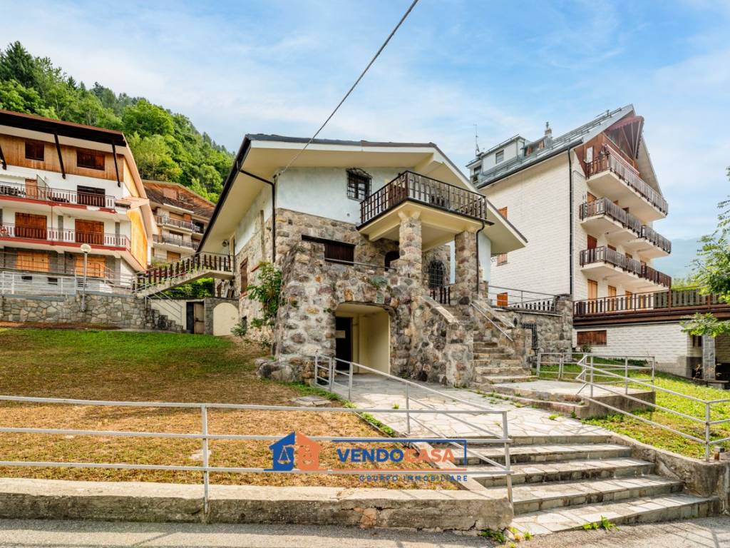 Appartamento a Limone piemonte in Viale Valleggia, 15 - Foto 4