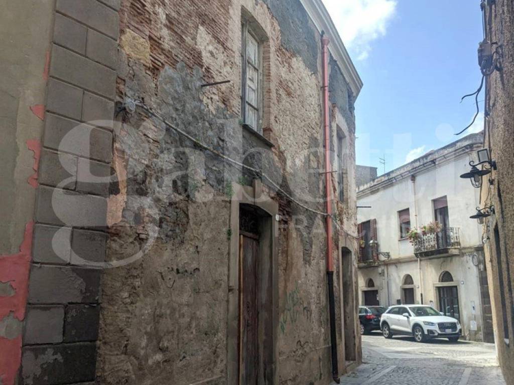 Casa indipendente a Oristano in VIA PARPAGLIA , 24 - Foto 2