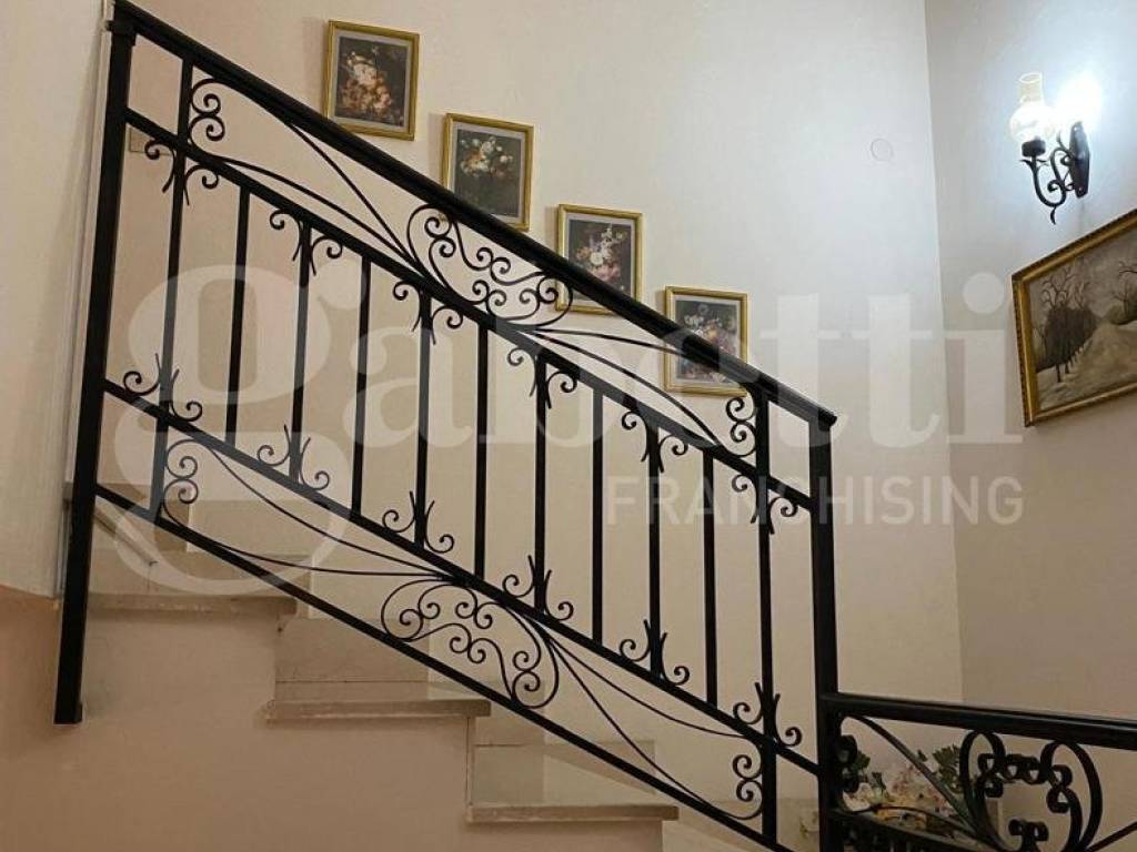 Casa indipendente a Oristano in VIA PARPAGLIA, 52 - Foto 2