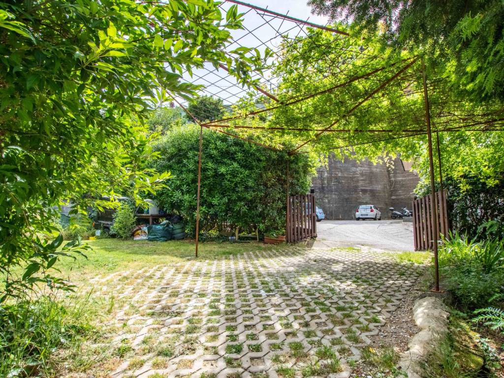 Villa a Trieste in Strada del Friuli, 138 - Foto 2
