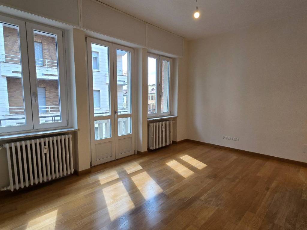 Appartamento a Asti in Piazza Antonio Astesano, 5 - Foto 2
