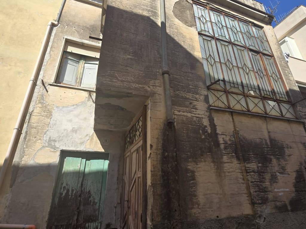 Casa indipendente a Roccapiemonte in Vicolo De Simone - Foto 2