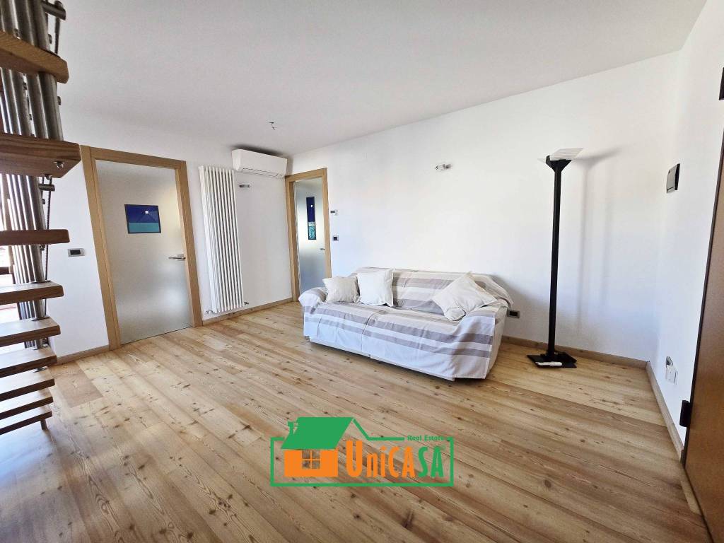 Appartamento a Monfalcone in Via Giacomo Leopardi, 6 - Foto 2
