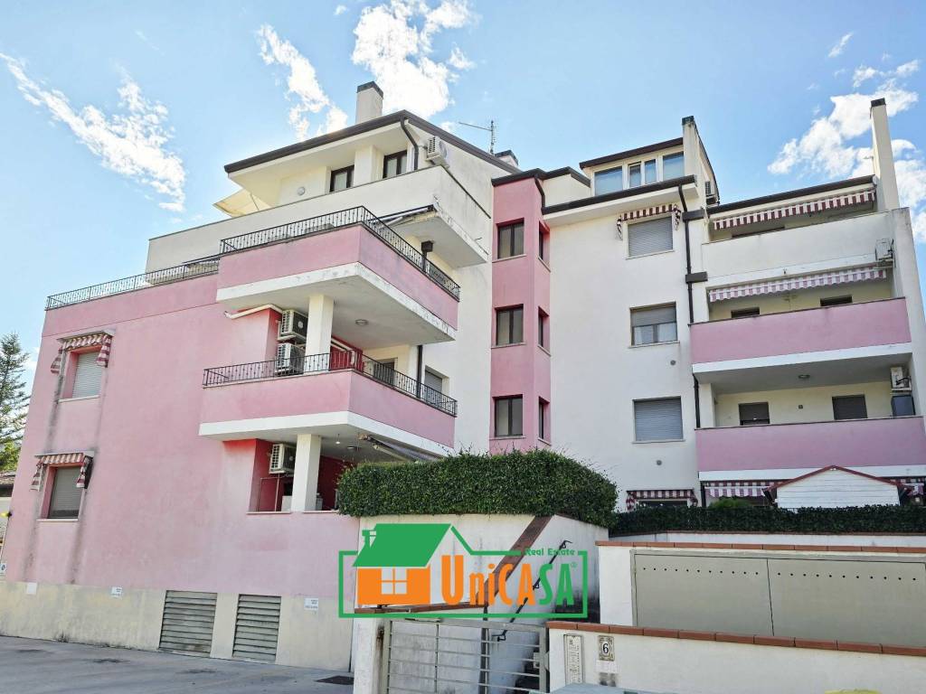 Appartamento a Monfalcone in Via Giacomo Leopardi, 6 - Foto 4