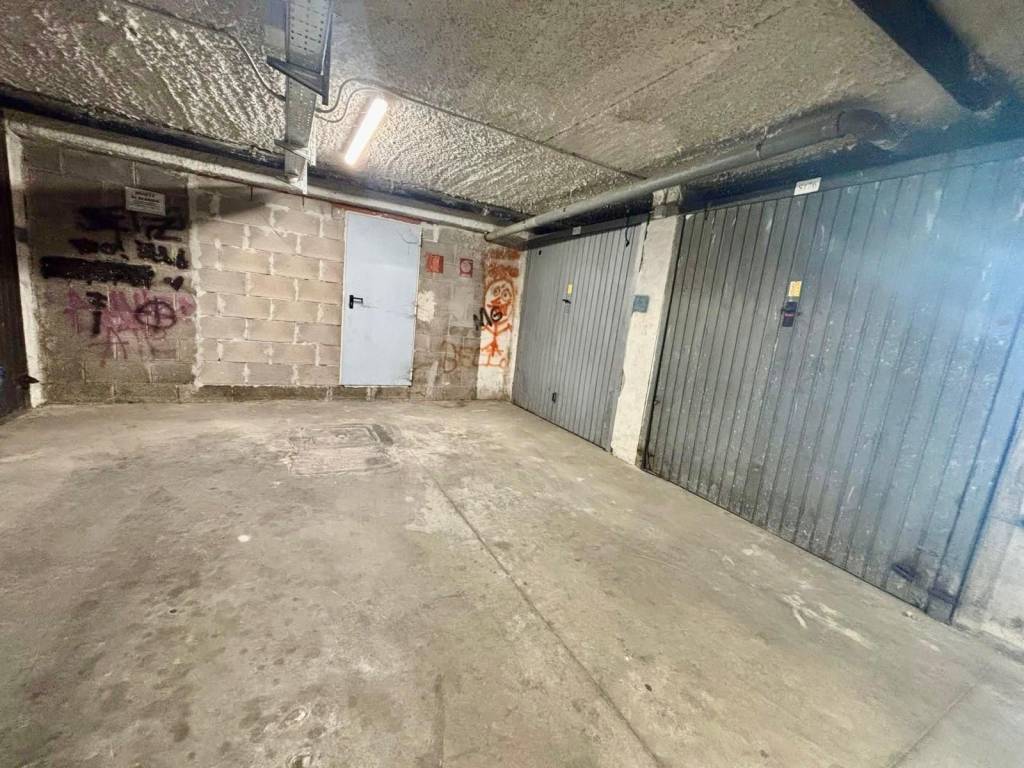 Box / garage a Aprilia in Via Parigi - Foto 5
