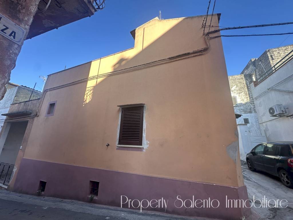 Appartamento a Ruffano in Via Arcivescovo Zezza - Foto 3