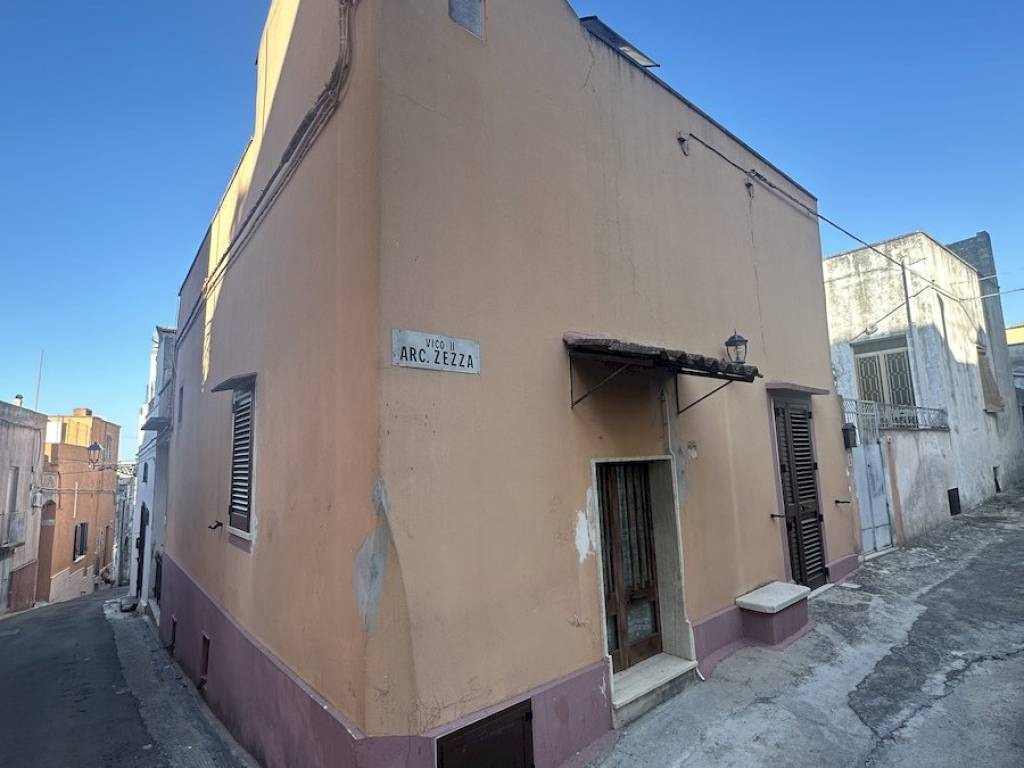 Appartamento a Ruffano in Via Arcivescovo Zezza - Foto 5
