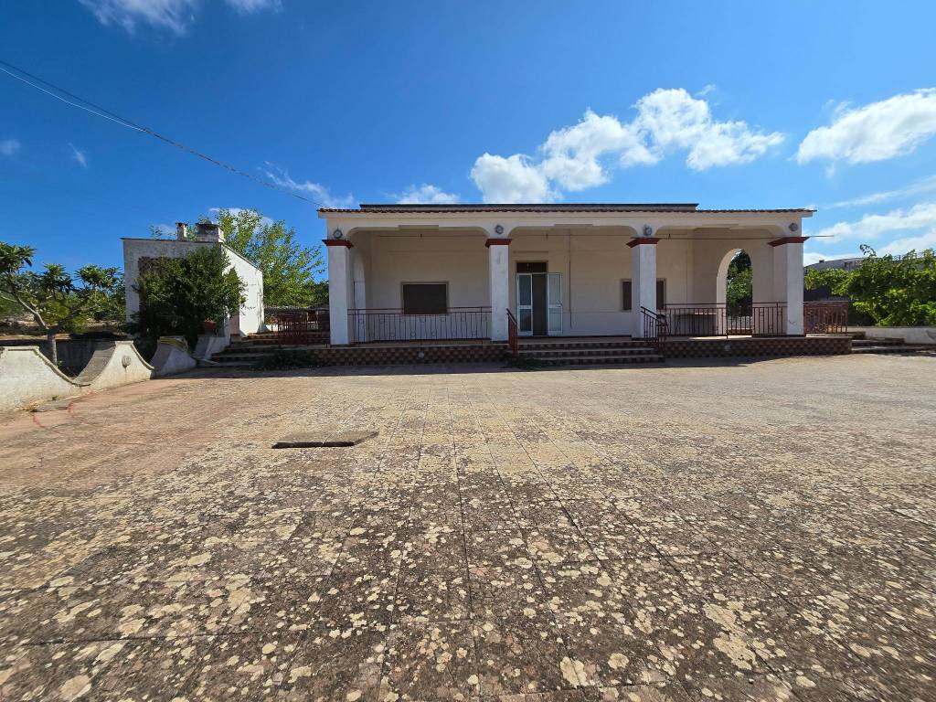 Villa a Ostuni in Strada Provinciale Ostuni-Francavilla Fontana, 9 - Foto 5