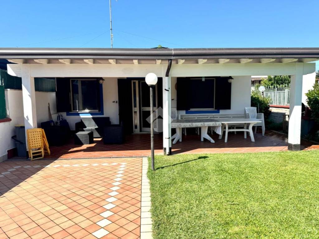 Villa a Terracina in Traversa 27 Sinistra, 1 - Foto 2
