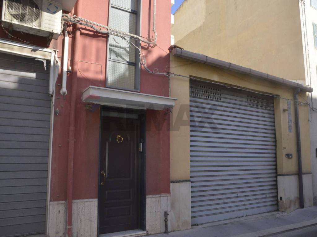 Casa indipendente a Vittoria in Via Ruggero Settimo - Foto 2