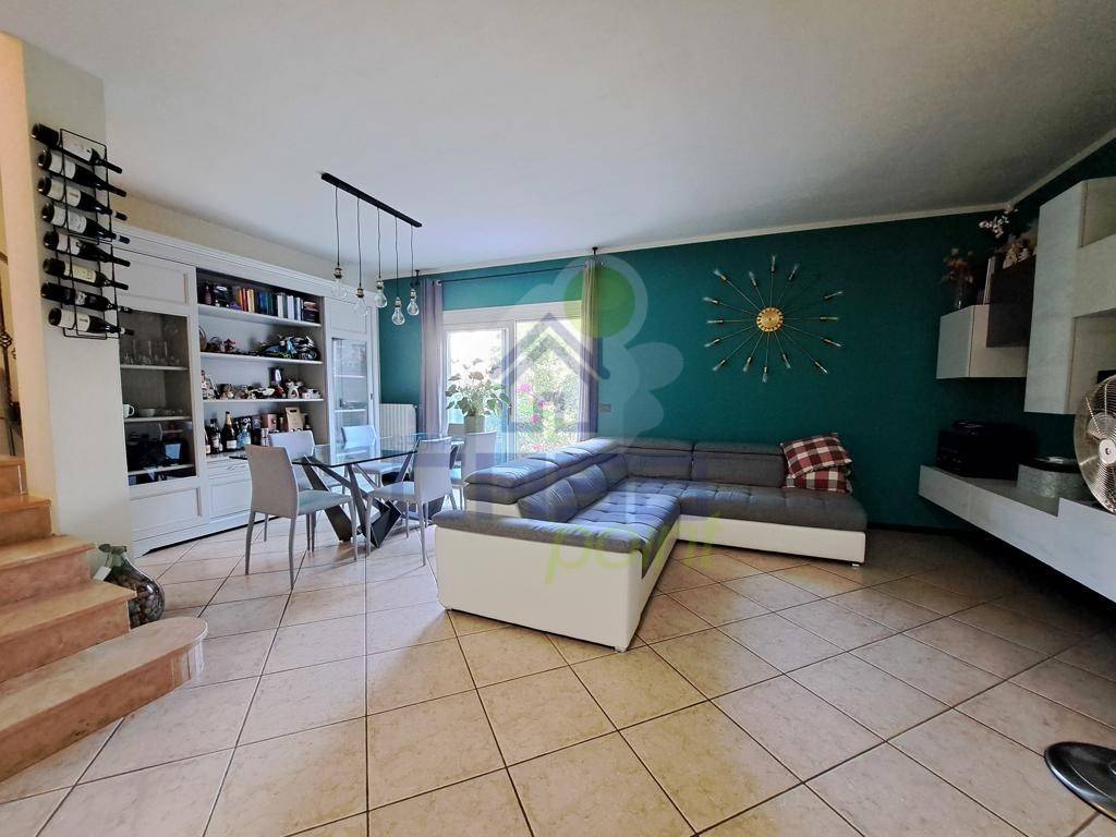 Villa a Malagnino in via Giovanni falcone - Foto 3