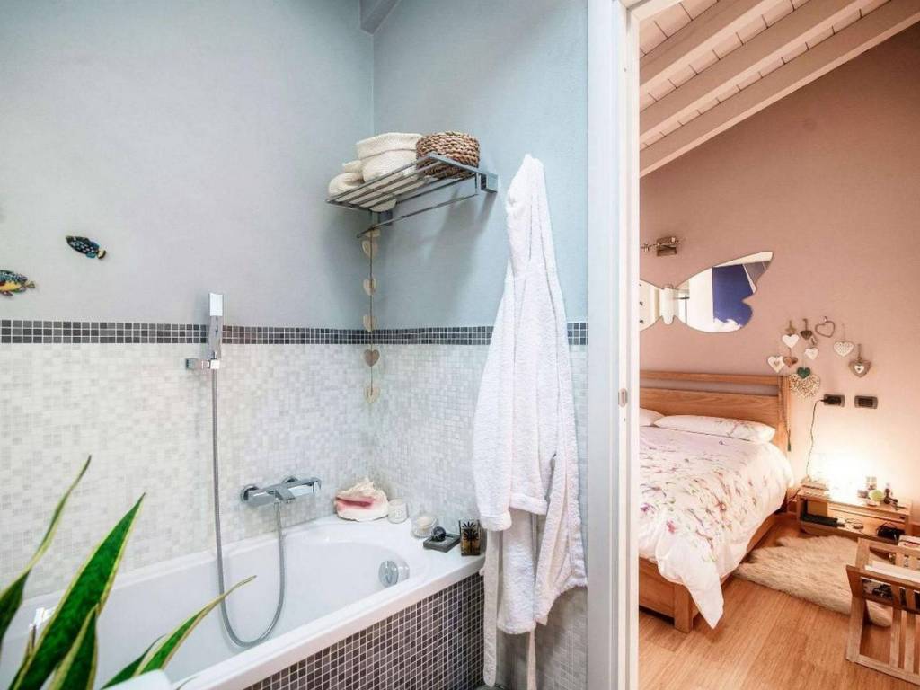 Appartamento a Como in Via Jacopo Rezia, 13 - Foto 5